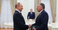 Putin needles U.S. by giving Trump envoy an award meant for CIA official whose son died fighting for Russia