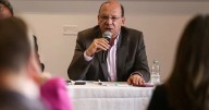 Propuesta de decreto subiría 20% aporte empresarial a energía eléctrica
