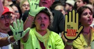 Miles de personas protestan en Tel Aviv contra el plan de control en Gaza