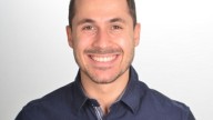 Jorge Lareo, psicólogo: "Es normal que en el primer día de vacaciones aparezcan síntomas como tensión y cansancio muscular"