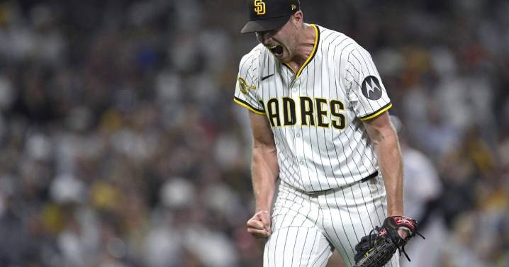 Pivetta strikes out 10 in combined 4-hitter as the Padres beat the Giants 5