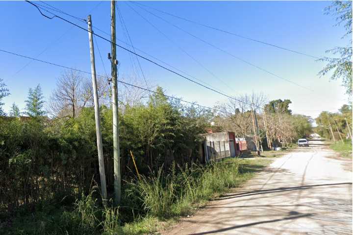 Hallaron semi enterrada a una mujer en su casa de Ezeiza