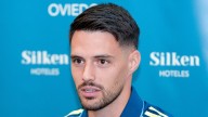 Brekalo, presentado: «Muchos croatas jugaron en el Real Oviedo y es un honor vestir esta camiseta»