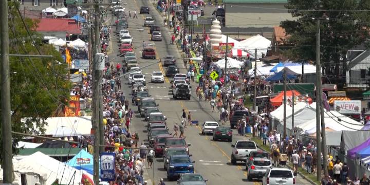 Vendors and shoppers keep Hillsville Flea Market tradition alive for decades