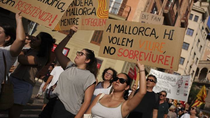 ‘We do not want you’ – Mallorcans call for foreigners to leave popular holiday island