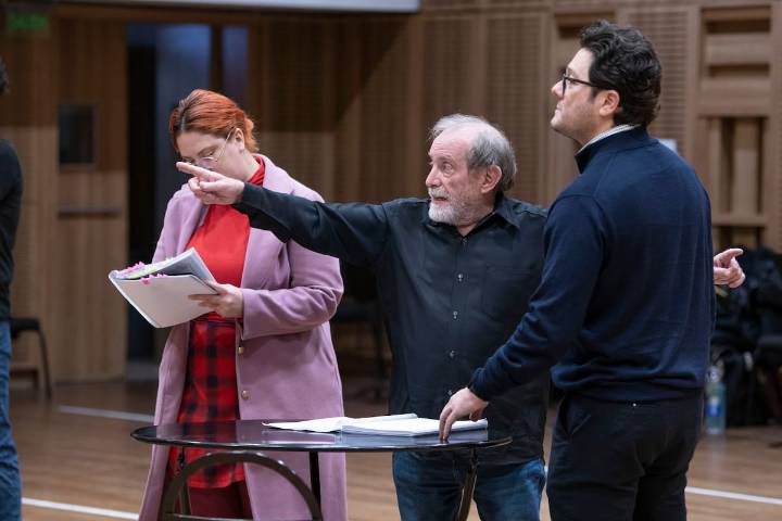 Ópera de alto vuelo. Dos versiones diferentes para la romántica historia de amor