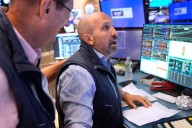 Wall Street rises toward records on hopes for lower interest rates