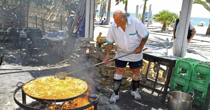 Rick Steves’ Europe: Swizzle your travels with European seaside bars