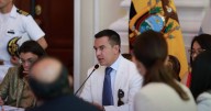 Ecuador anuncia una reorganización ministerial con fusiones y traslados