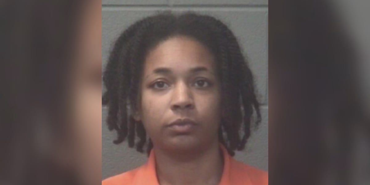 DEPUTIES: Jacksonville woman charged with setting boyfriend’s house on fire