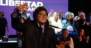 Javier Milei retoma la campaña electoral en Lomas de Zamora en medio del escándalo por las denuncias de corrupción