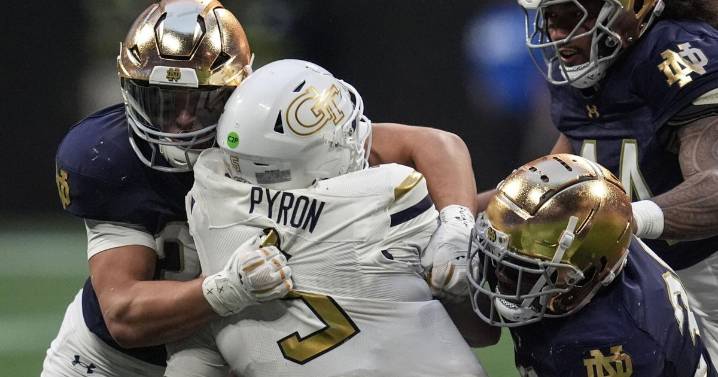 Notre Dame taps Andrean graduate, St. John native to captain football team