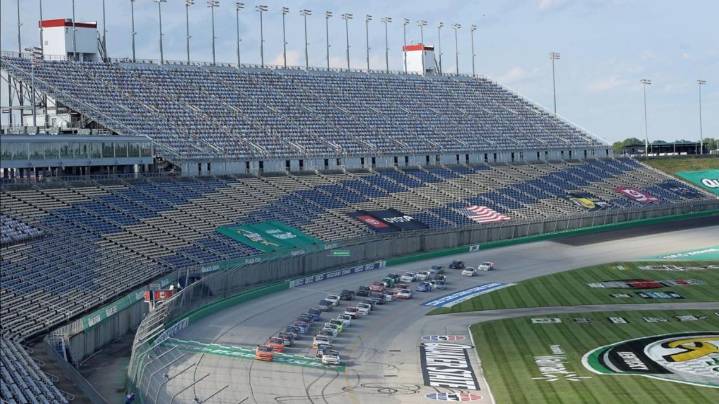 'Influencers' blamed for surge in trespassing at Kentucky Speedway, sheriff says