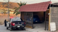 Hombre intoxicado golpea vehículos en la colonia Los Pinos