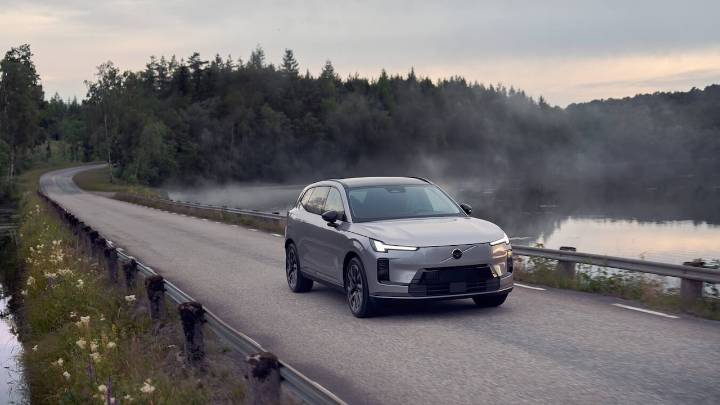 Volvo sorprende con nueva SUV híbrida que supera los 1.000 kilómetros de autonomía: así es la XC70
