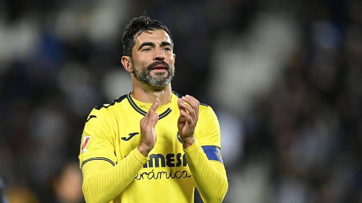 Albiol señala a Marcelino: "Marcelino me dijo que no volvería a jugar por motivos personales"