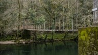 Así son los 4 puentes colgantes que este verano te harán volar sobre los ríos de Galicia