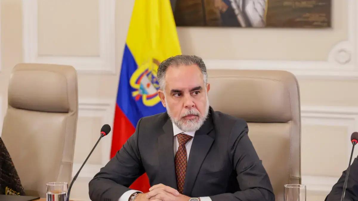 'No hay acuerdo militar, ni de ceder terreno, ni siquiera de cooperación conjunta militar', Armando Benedetti sobre zona binacional con Venezuela