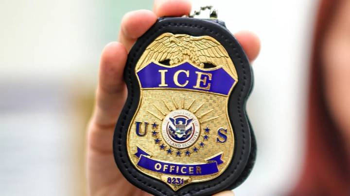 ICE hace enojar a jefes policiacos por intentar reclutar a agentes locales con bonos de $50,000