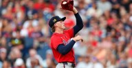 Steady Waldrep blocks Guardians as Braves win 2