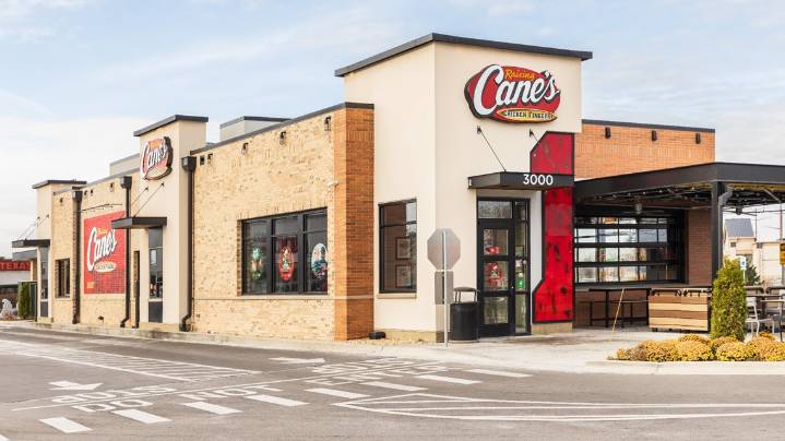 Raising Cane's files plans to add Burlington location