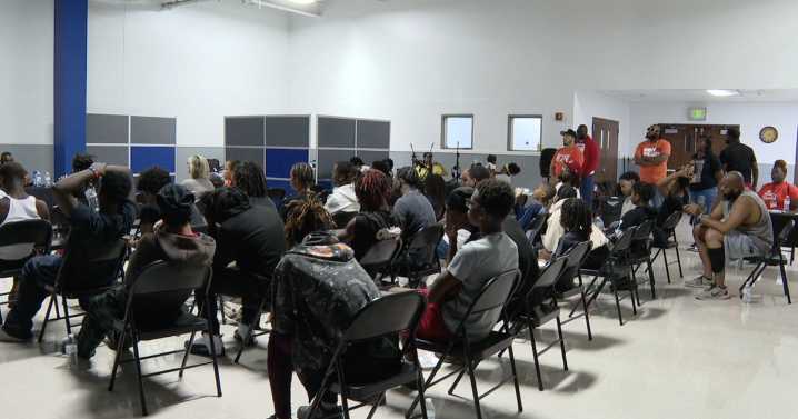 Indy teens, mentors and community leaders gather for powerful conversation on gun violence