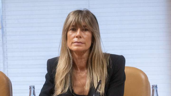 El juez Peinado pregunta al Gobierno si Begoña Gómez tiene un correo oficial y rechaza citar a declarar a Aldama