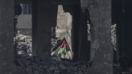 Israel mató a 62 palestinos en Gaza el viernes: 15 mientras buscaban ayuda humanitaria