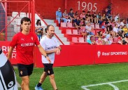 Gaspar, ausente en el entrenamiento de hoy del Sporting, se probará mañana