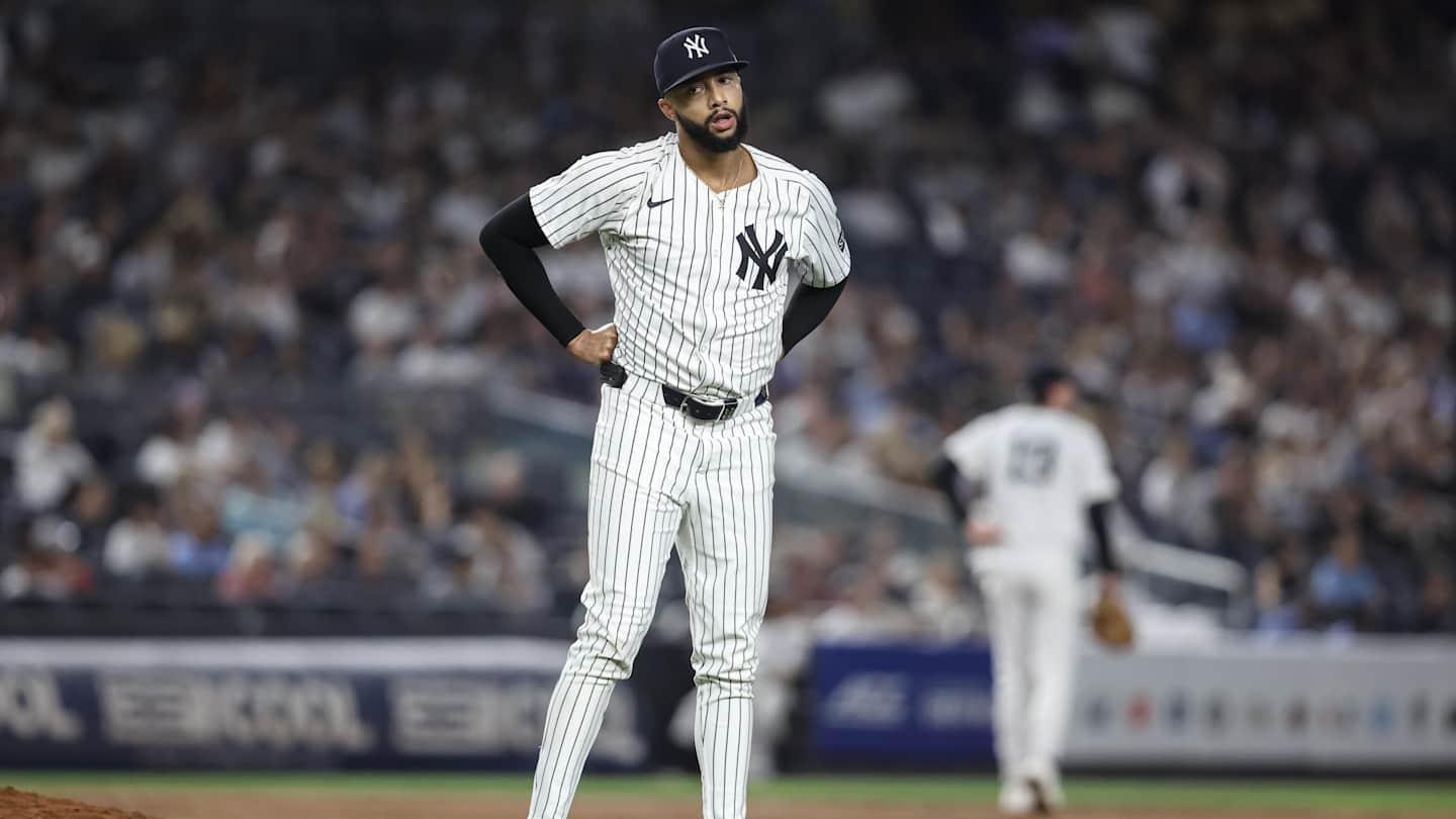 MLB World Can't Believe The Yankees' Bullpen Blew It Again in Fifth Straight Loss