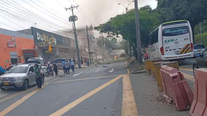 Tragedia en Cali: Atentado cerca de la Base Aérea Marco Fidel Suárez deja al menos 5 muertos y 36 heridos.