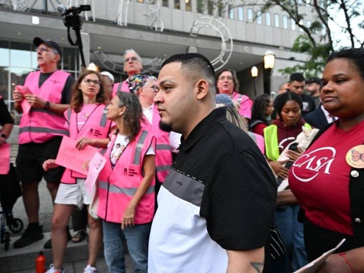 Kilmar Abrego Garcia surrenders to ICE in Baltimore