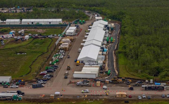 Alligator Alcatraz contractors have links to allegations of fraud, price