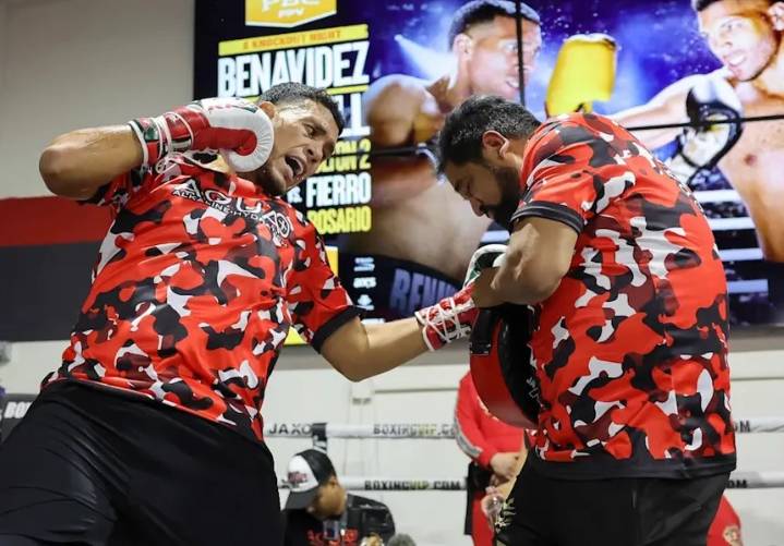 Benavidez se acerca a Canelo en el ranking libra por libra