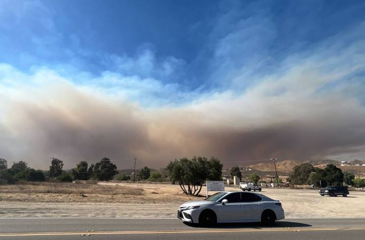 Canyon fire: Evacuation orders issued for Lake Piru area as wildfire burns roughly 5,000 acres near Val Verde