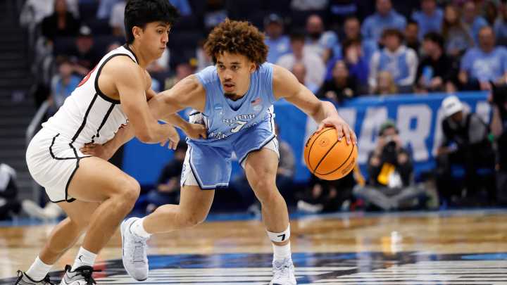 What 3 things did Hubert Davis point out about UNC basketball roster?
