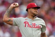 Schwarber llega a 42 jonrones y los Filis superan 4-1 a Rojos – Chicago Tribune