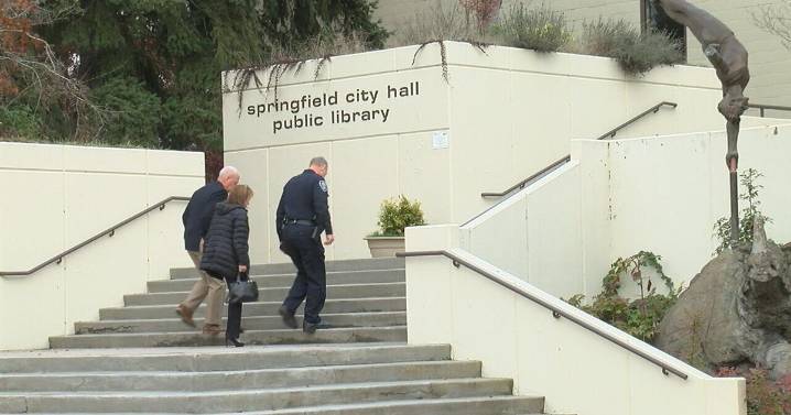 Springfield city councilor steps down to prioritize family