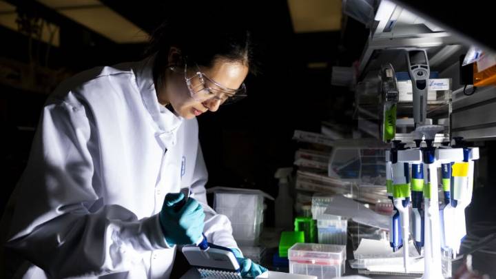Public health experts dismayed by RFK Jr.'s defunding of mRNA vaccine research