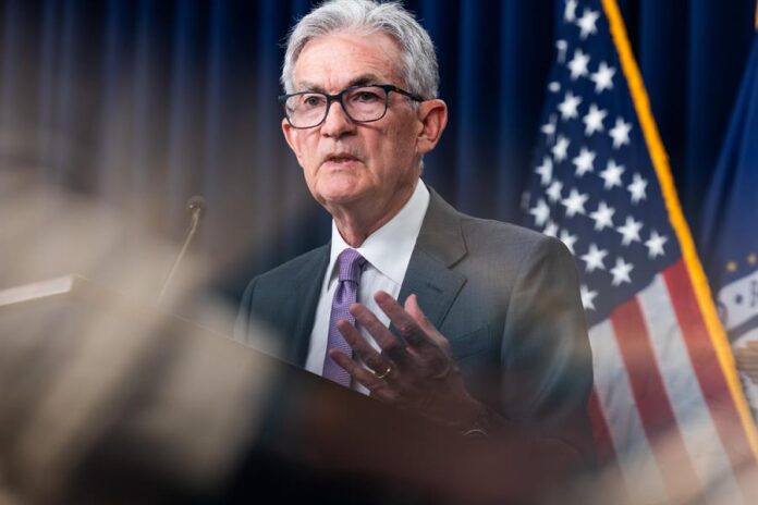 Trump sostiene que es "muy probable" que Powell agote su mandato a pesar de haber pedido su dimisión