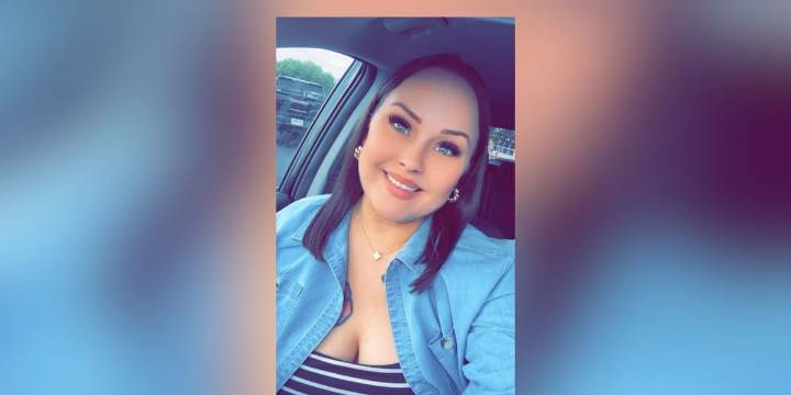 Mom of 2 killed after her car allegedly split in half during crash, reports say
