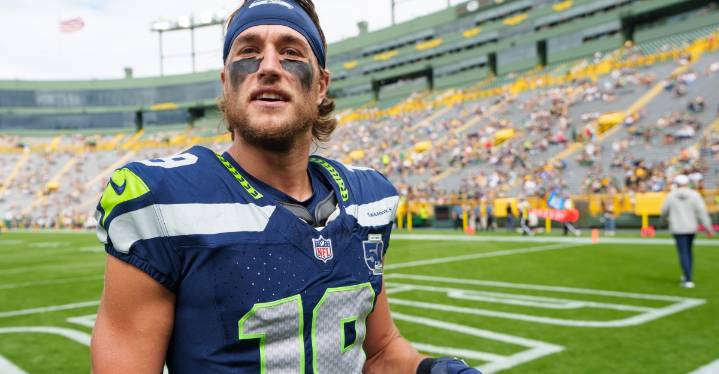 Mike Macdonald: Jake Bobo ‘in good spirits’ following scary concussion vs. Packers
