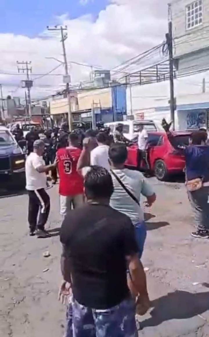 OTRA VEZ «LOS 300» CAUSAN DISTURBIOS AL ROMPER SELLOS DE LA FGJEM EN ECATEPEC