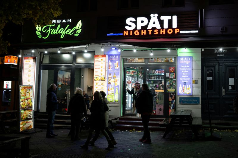 German retail sales fall more than expected, import prices down