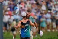 Scottie Scheffler rallies from 4 shots down and wins BMW Championship for 5th victory of the year