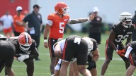 Cleveland Browns offense struggles with drops in joint practices vs. Eagles