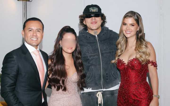 Plata como cancha: Richard Acuña sorprende a su hija con concierto privado de Beéle