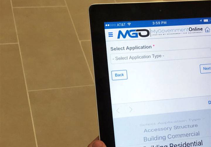 Rosenberg lanza portal MyGovernmentOnline Connect