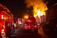 Incendio consume vivienda en la colonia Independencia