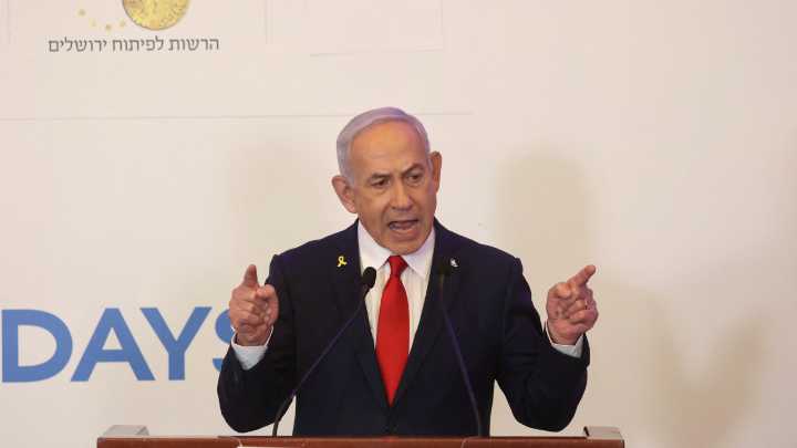 Netanyahu dice que Israel permitirá a los palestinos salir de Gaza
